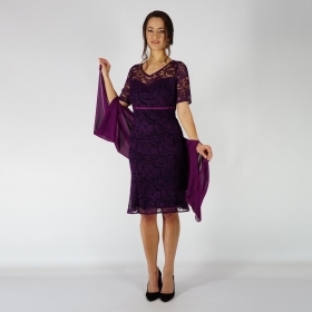 Официална дантелена тъмно лилава дамска рокля с къс ръкав и шал от шифон 20721