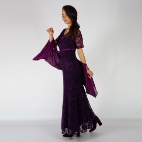 Официална дълга дантелена тъмно лилава дамска рокля с  къс ръкав 20722